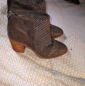 Madden girl Booties size 6m